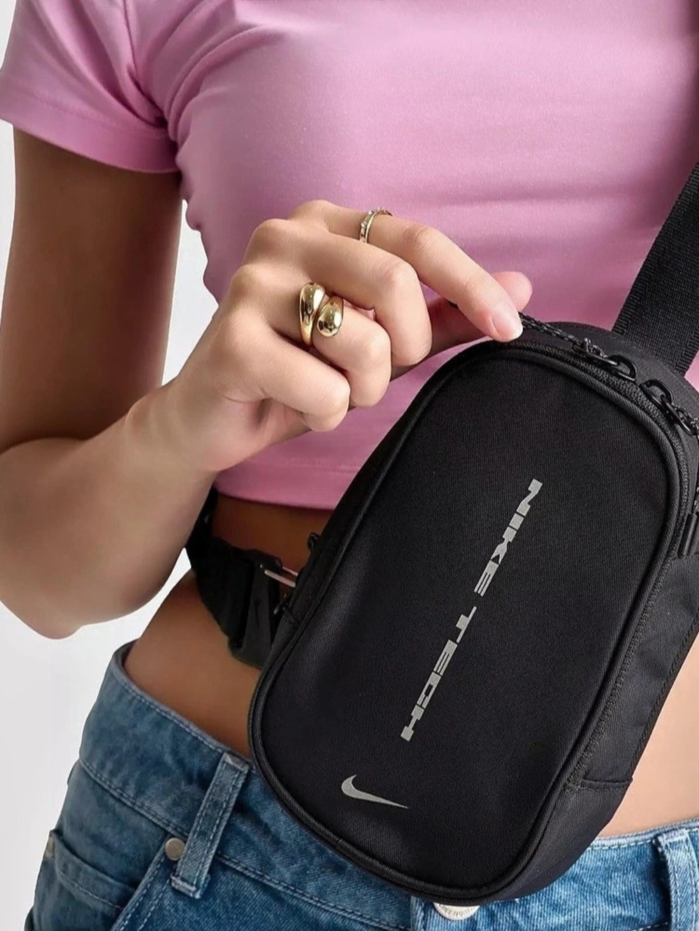 NWT Nike Tech Commute Crossbody Bag 1L Black